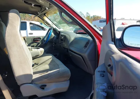 2001 Ford F-150 Lariat/Xl/Xlt z USA, uszkodzony, nr VIN 1FTRX18L01NA14363